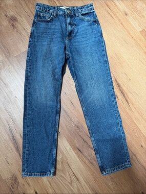 Mango Straight Fit Mom Style Jeans, size 2